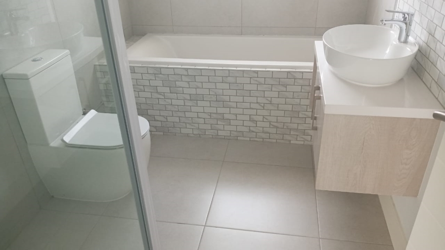 To Let 2 Bedroom Property for Rent in Da Gama Village Western Cape